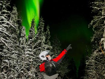 Hunting Aurora by Snowmobile with Photographer+Salmon in Kota