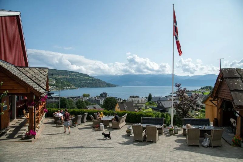 Apple Farm Visit+Cider Tasting at Hardangerfjorden