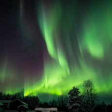 Chasing Aurora with Photographer（Chinese )