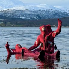 Tromsø Camp: Arctic Floating, Sauna & Bonfire – Day Tour or Night AuroraTour